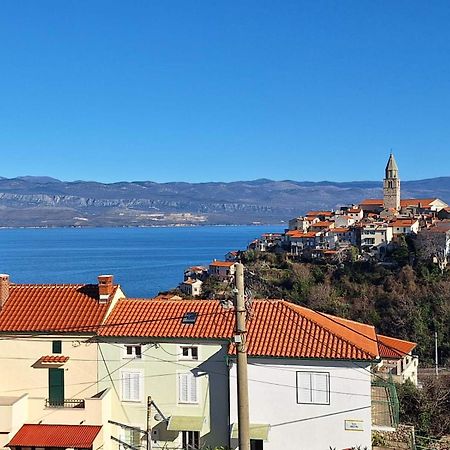 Apartmani Marin1 Vrbnik Εξωτερικό φωτογραφία